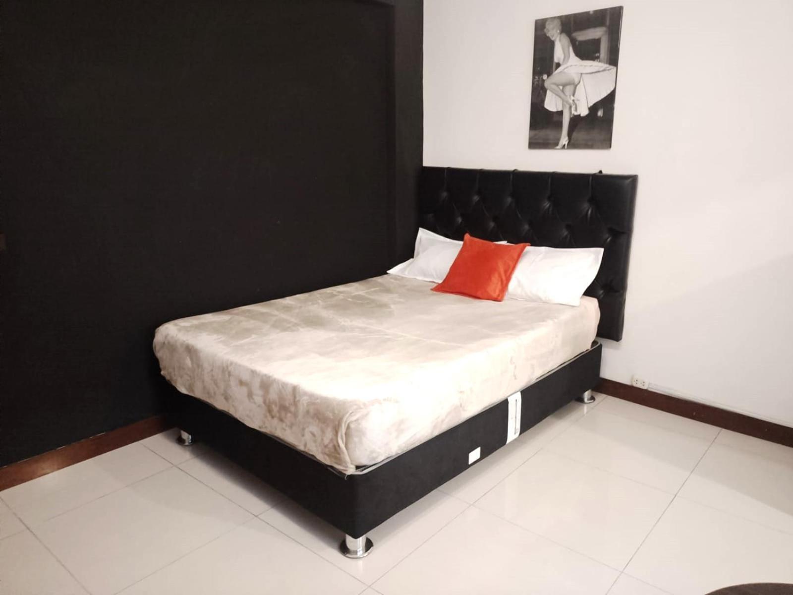 In The Heart Of Lima Apartment Luaran gambar